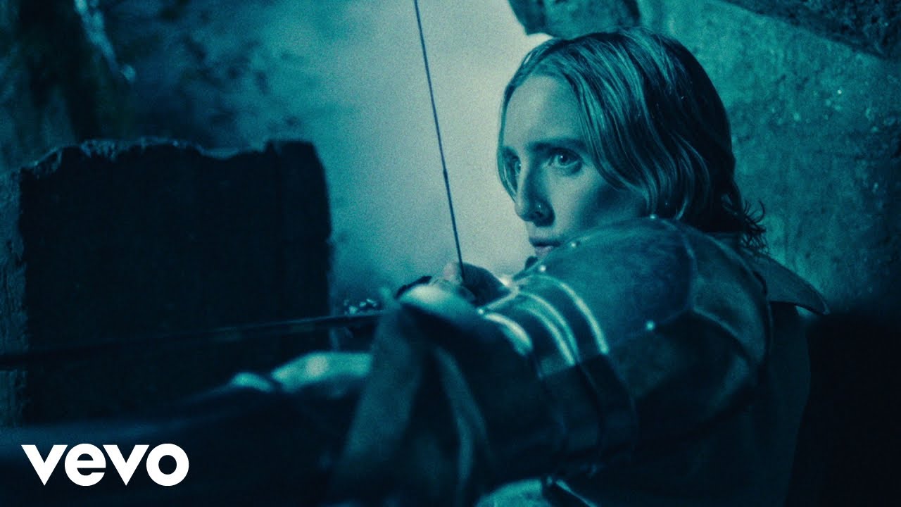 Shura - World’s Worst Girlfriend (Official Video)