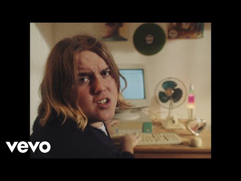 Oscar Lang - Stuck (Official Music Video)
