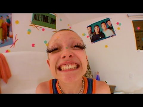 favorite band - chloe moriondo (official music video)
