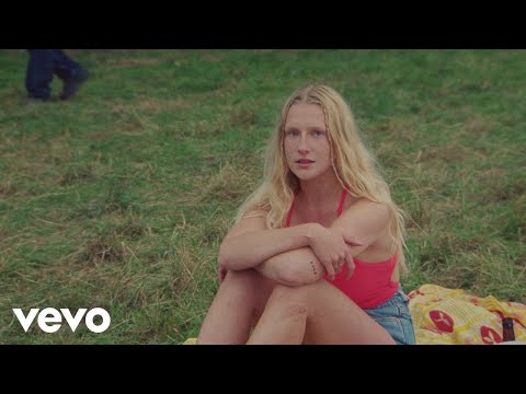 Billie Marten - Liquid Love