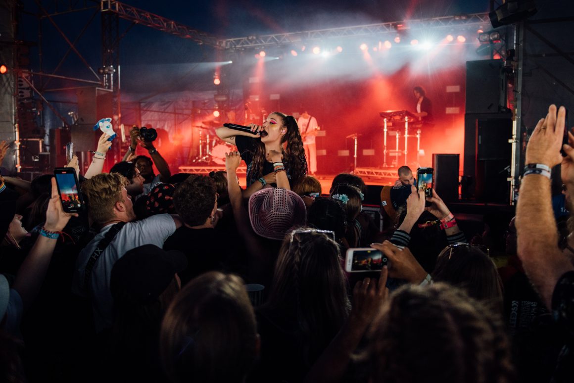 Wolf Alice might well be Britain's best band right now, but they're still on the rise on the final day of Reading 2021