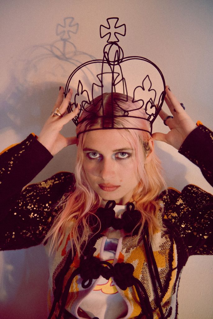 Baby Queen: Reign on me