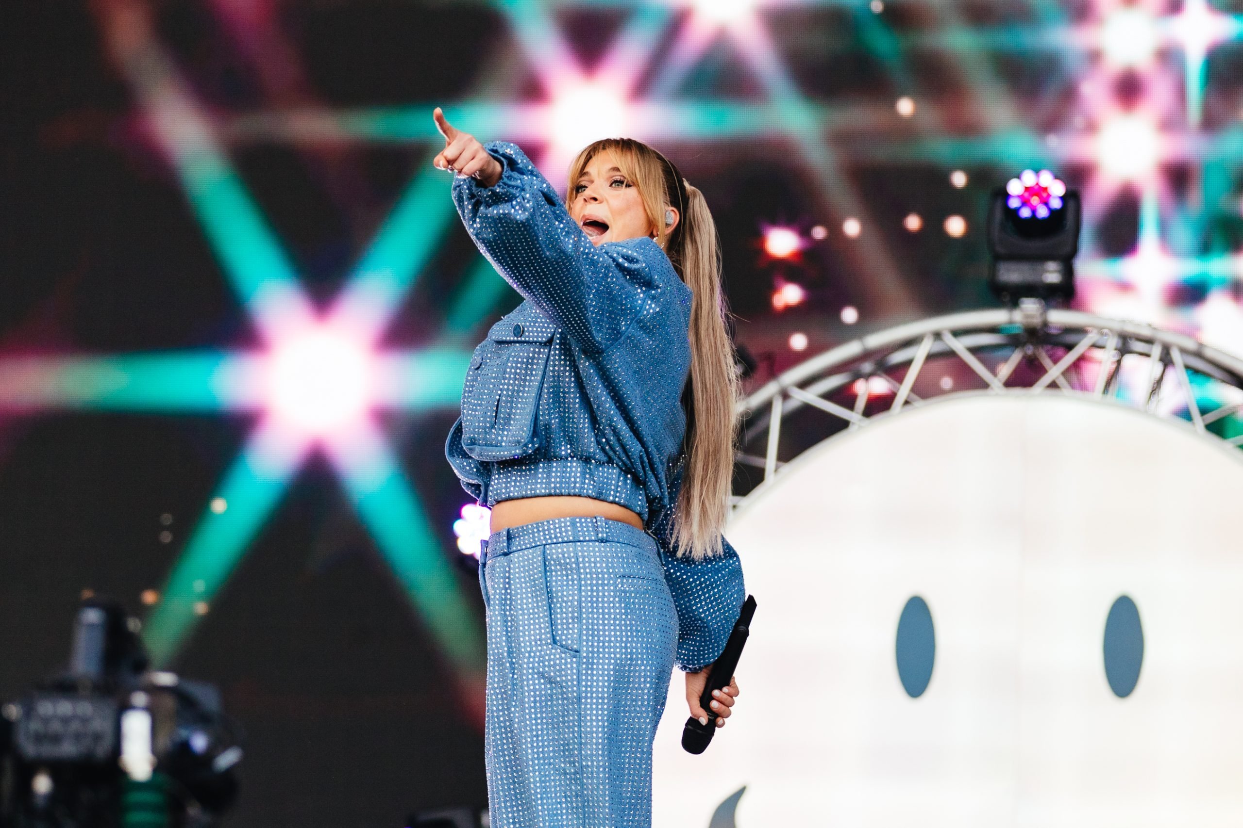 Becky Hill delivers a big pop moment at Reading 2023