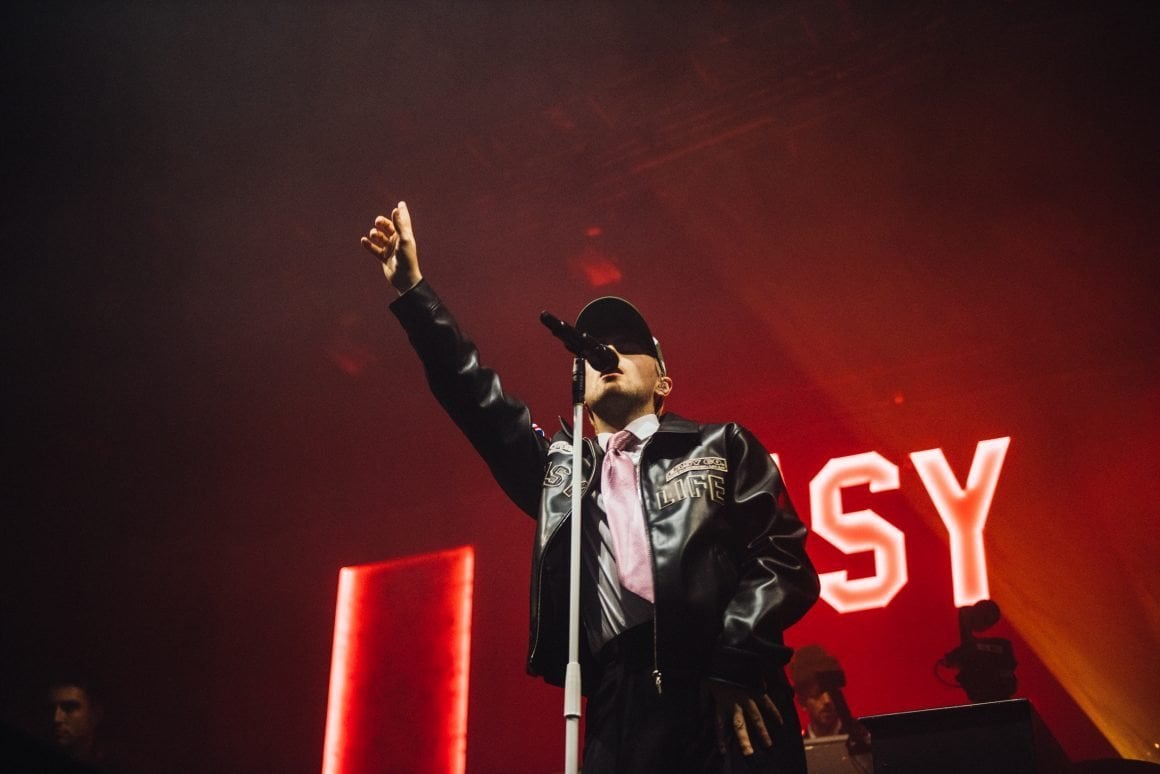 Easy Life's biggest headline show to date at London's Alexandra Palace is one to remember