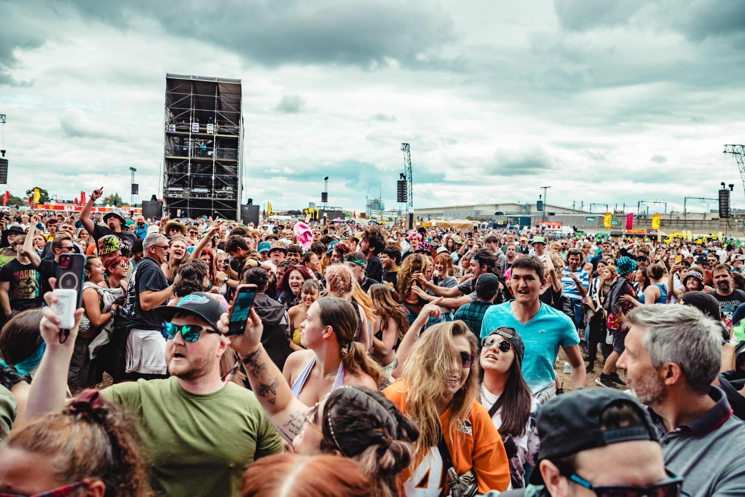 Hot Milk leave the stage with the crowd chanting their name at Reading 2023