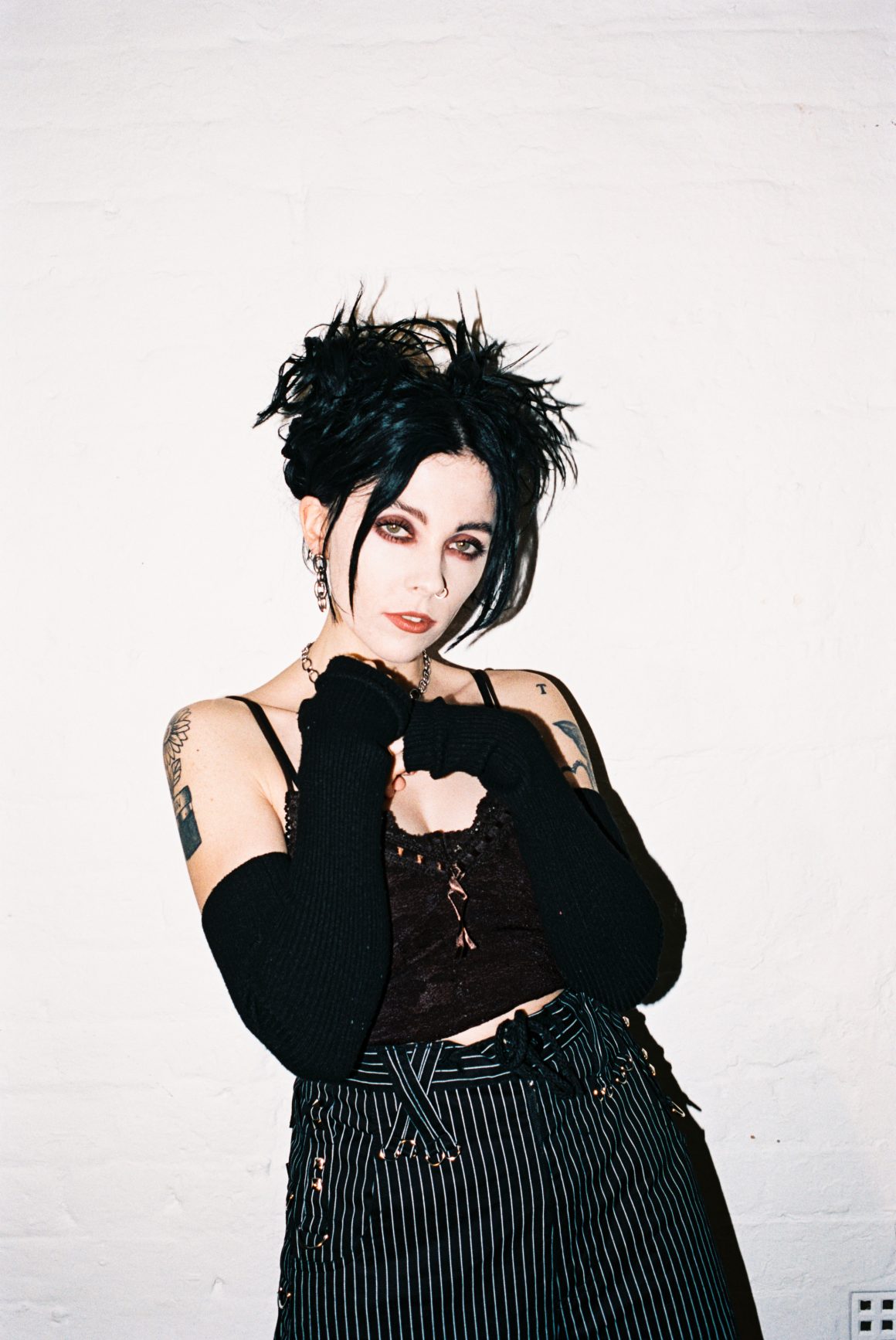 Pale Waves: Who are you?
