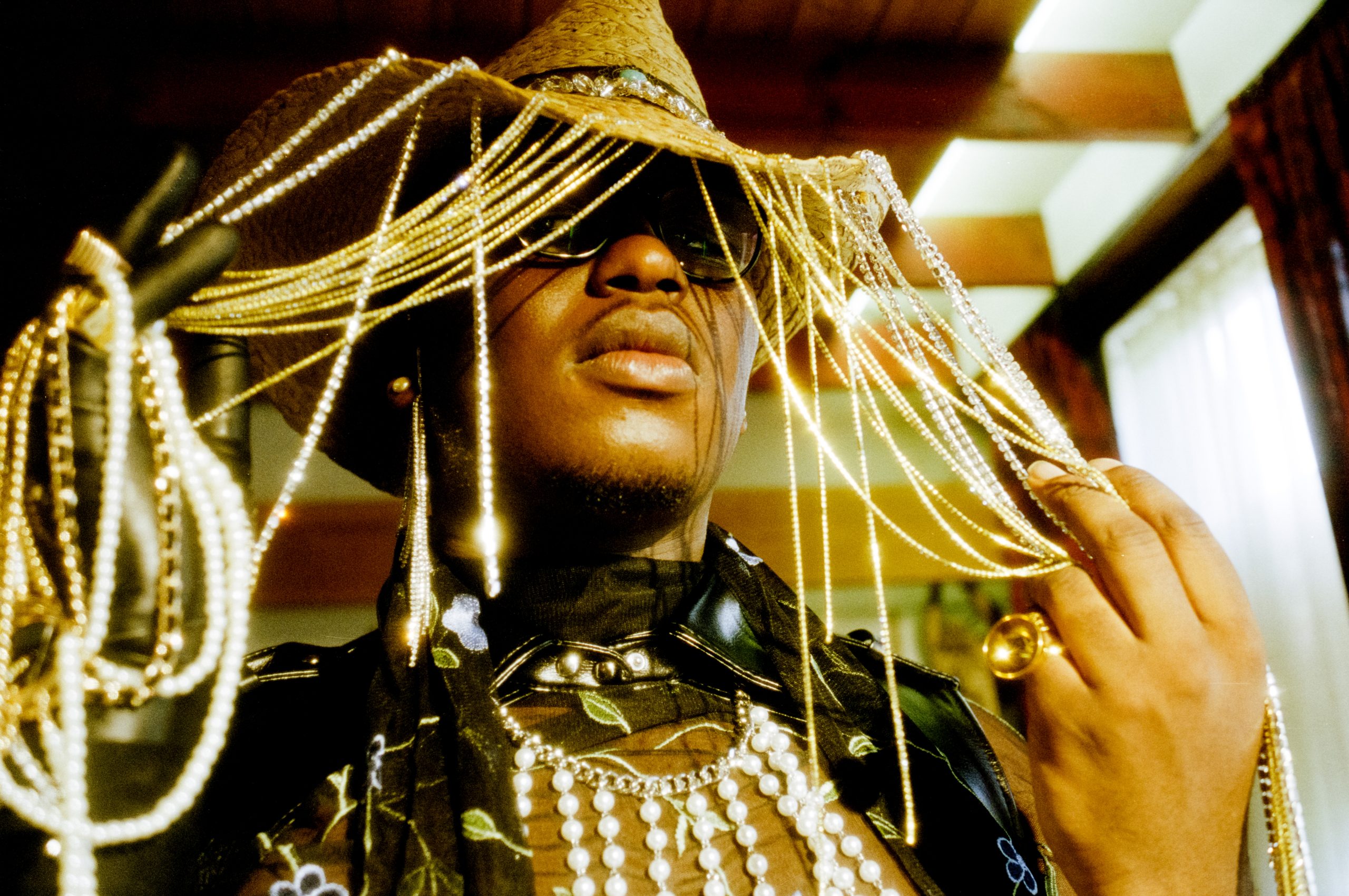 SIPHO tickles his funk itch with "awesome, evil, bombastic" new track, 'LOCK IT IN (NO REGRETS)' SIPHO tickles his funk itch with "awesome, evil, bombastic" new track, 'LOCK IT IN (NO REGRETS)'