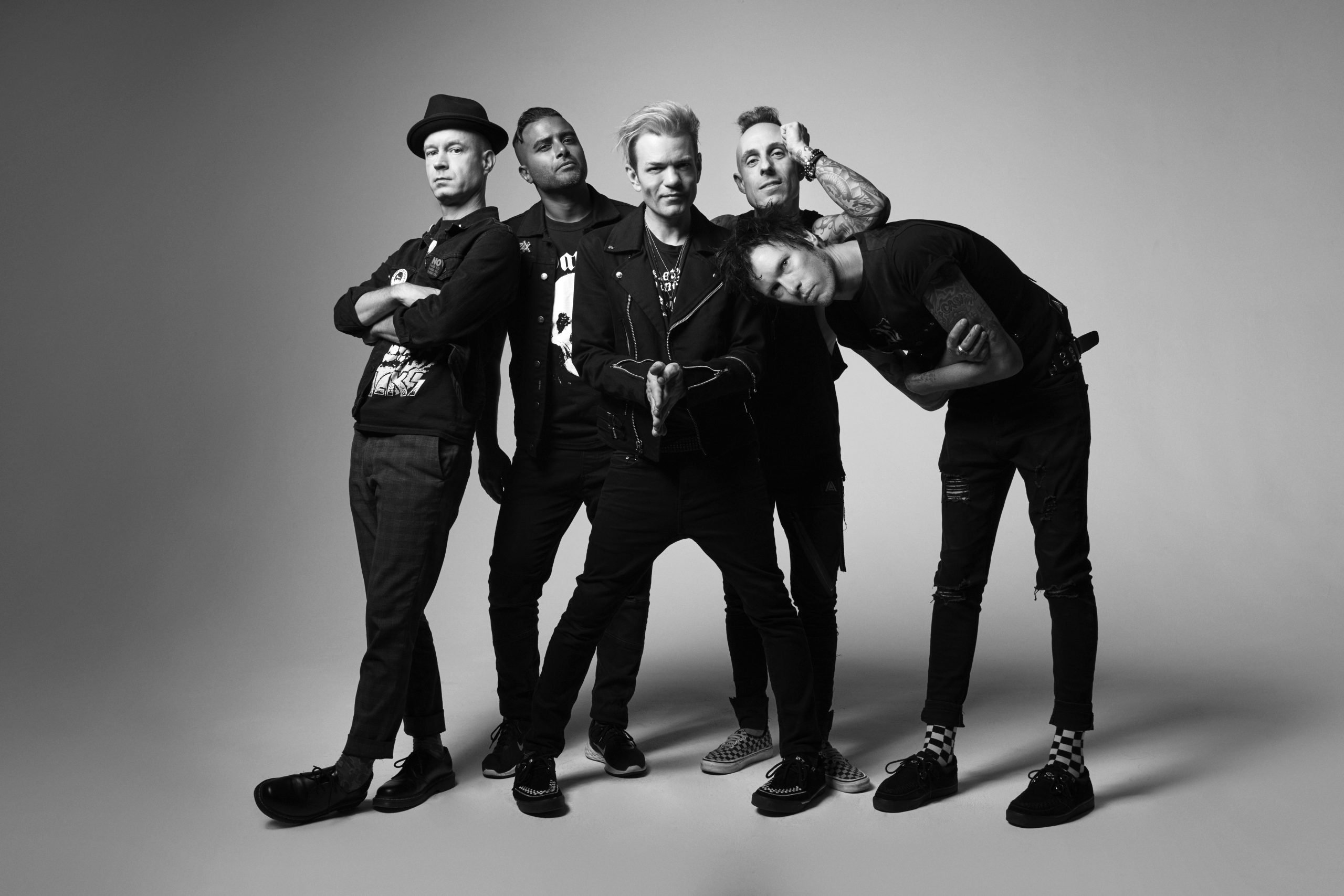 Sum 41 ride one last time with their new album 'Heaven :x: Hell': "It was only once I sat back and listened to it that I felt, you know what? I'm actually good to go out on this one"