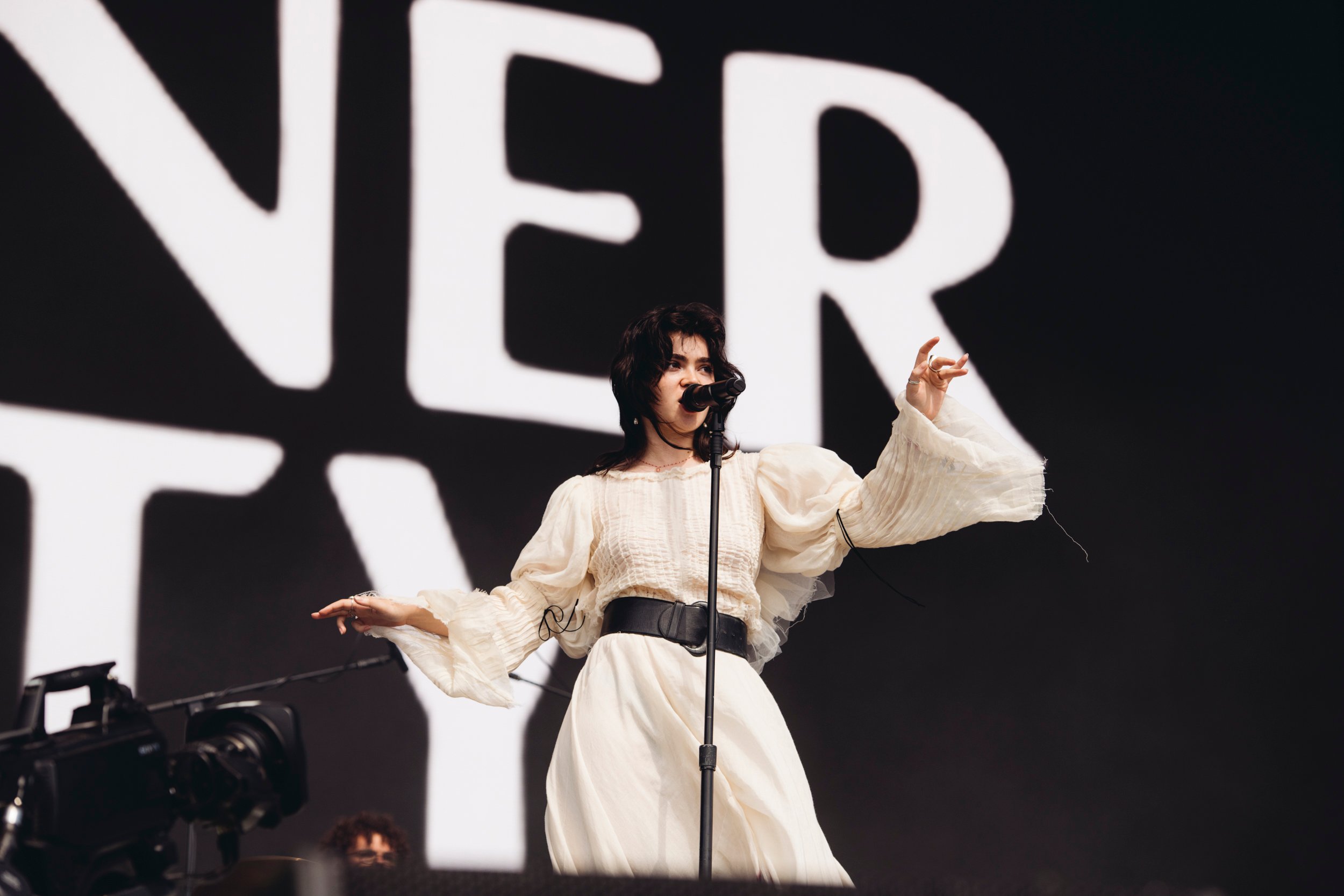 The Last Dinner Party bring pure theatre, classic rock n’ roll and pop camaraderie to Glastonbury 2024 The Last Dinner Party bring pure theatre, classic rock n’ roll and pop camaraderie to Glastonbury 2024