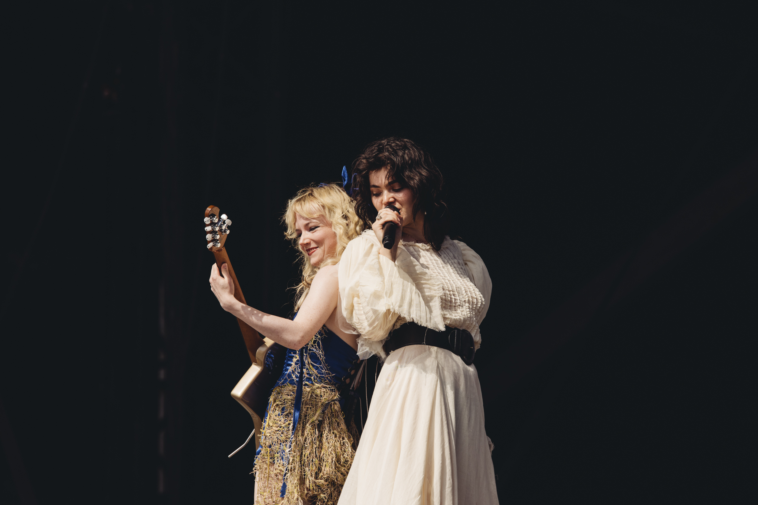 The Last Dinner Party bring pure theatre, classic rock n’ roll and pop camaraderie to Glastonbury 2024 The Last Dinner Party bring pure theatre, classic rock n’ roll and pop camaraderie to Glastonbury 2024