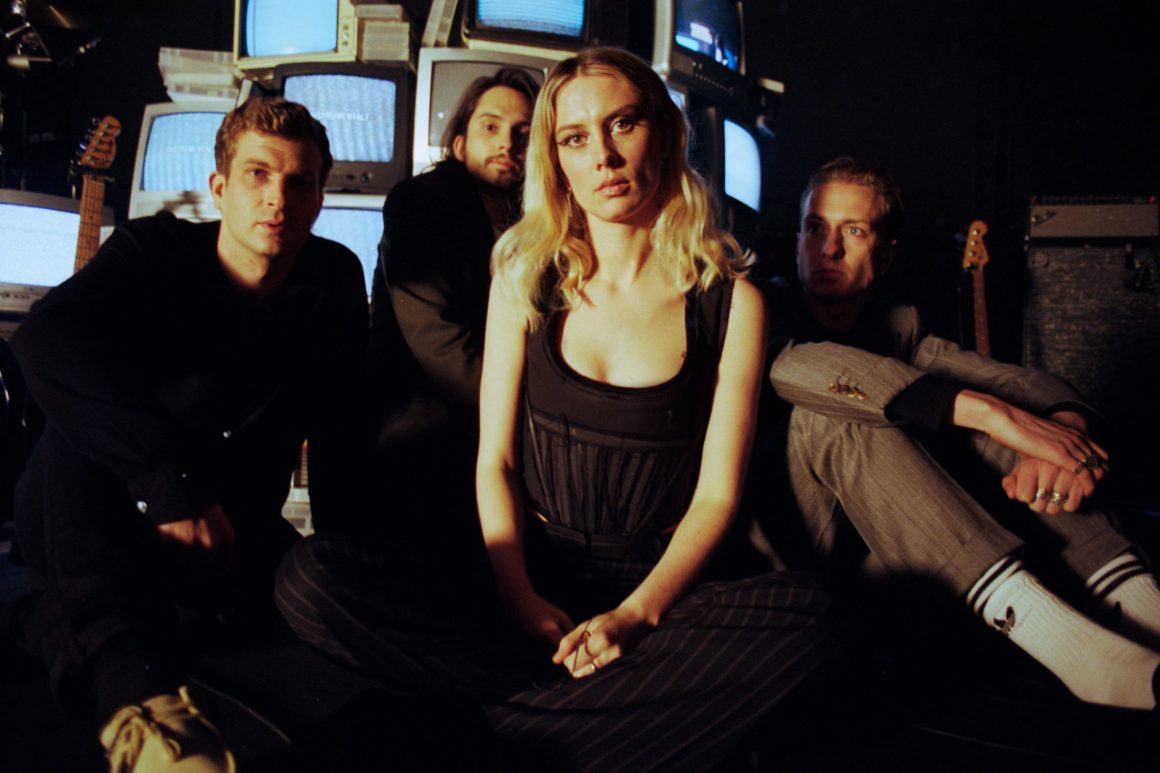 Wolf Alice: Out of the blue