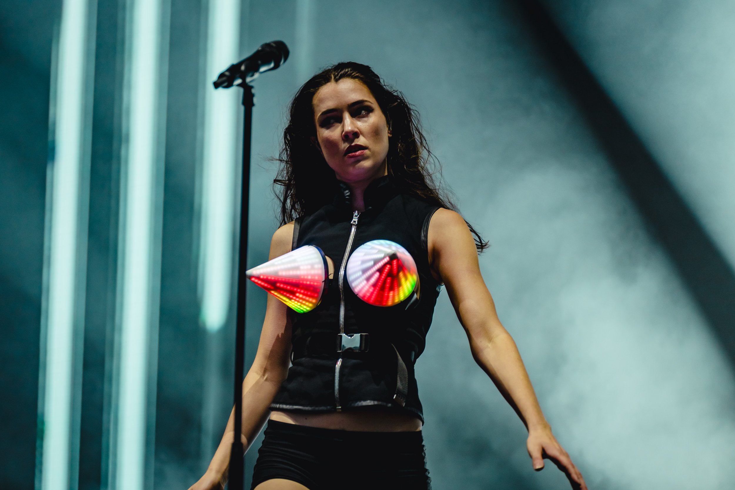 Confidence Man brought the party to Standon Calling 2023 - photos Confidence Man brought the party to Standon Calling 2023 - photos