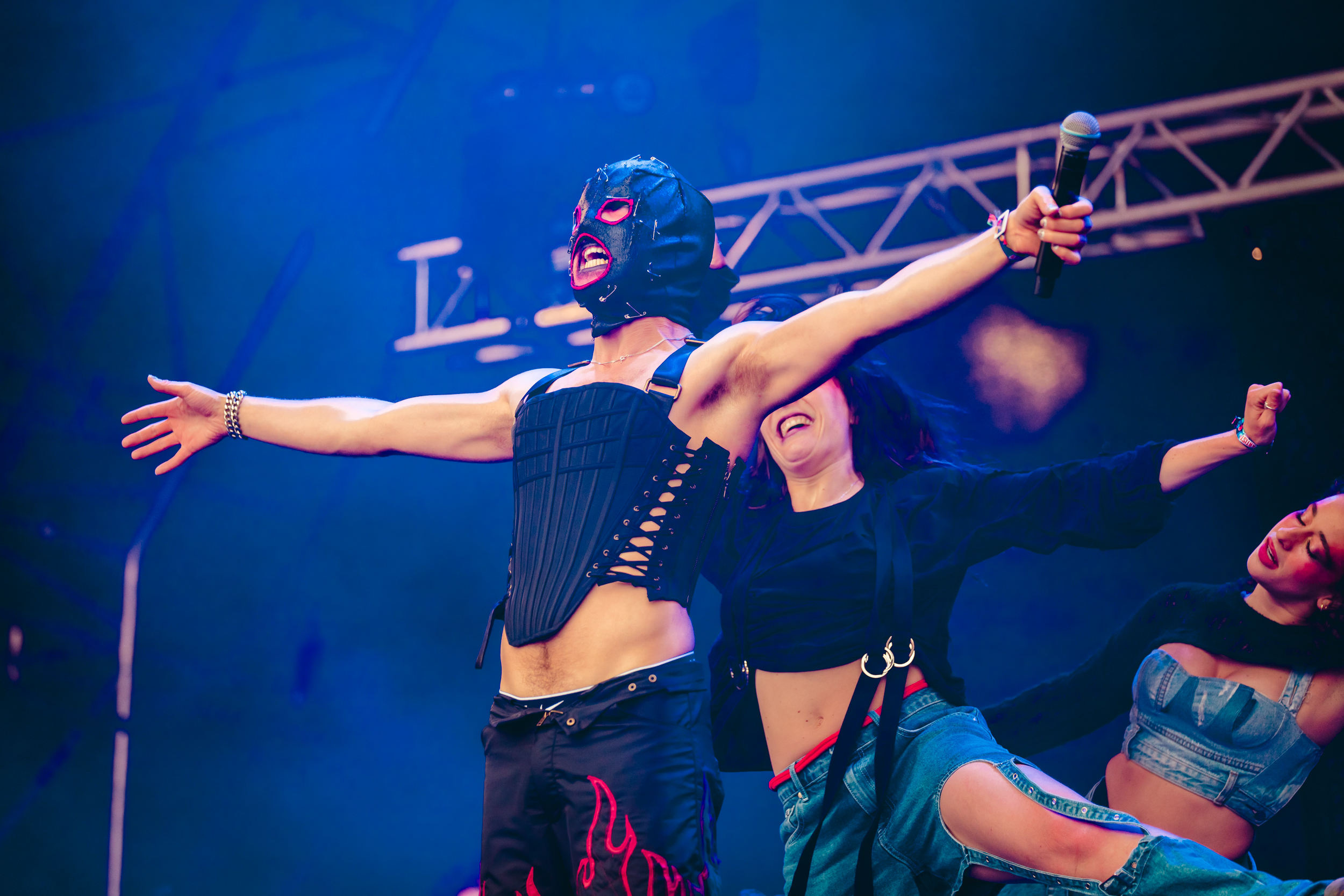 Lynks put on a show at Standon Calling 2023 - photos