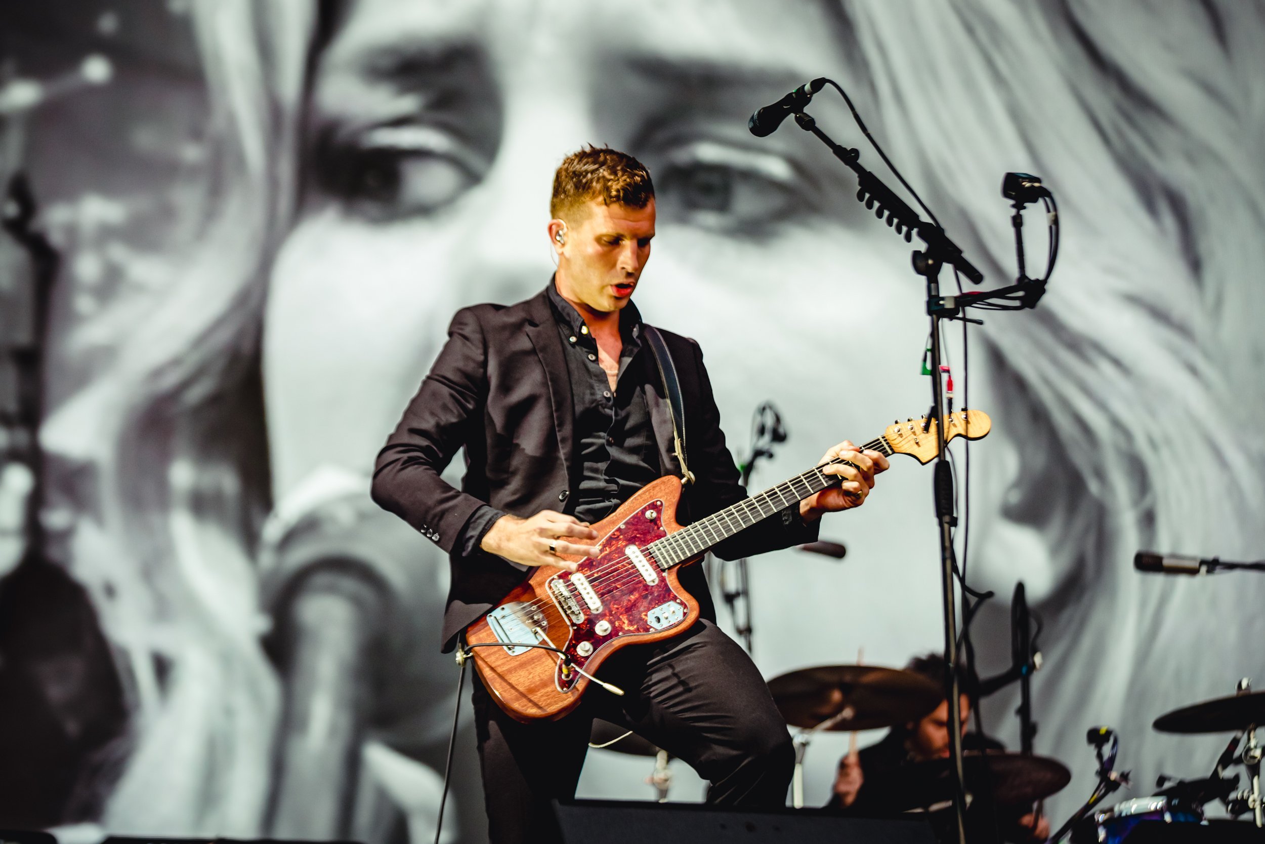Wolf Alice stake their claim as Arctic Monkeys, Bring Me The Horizon and more mark a big second day at Reading 2022