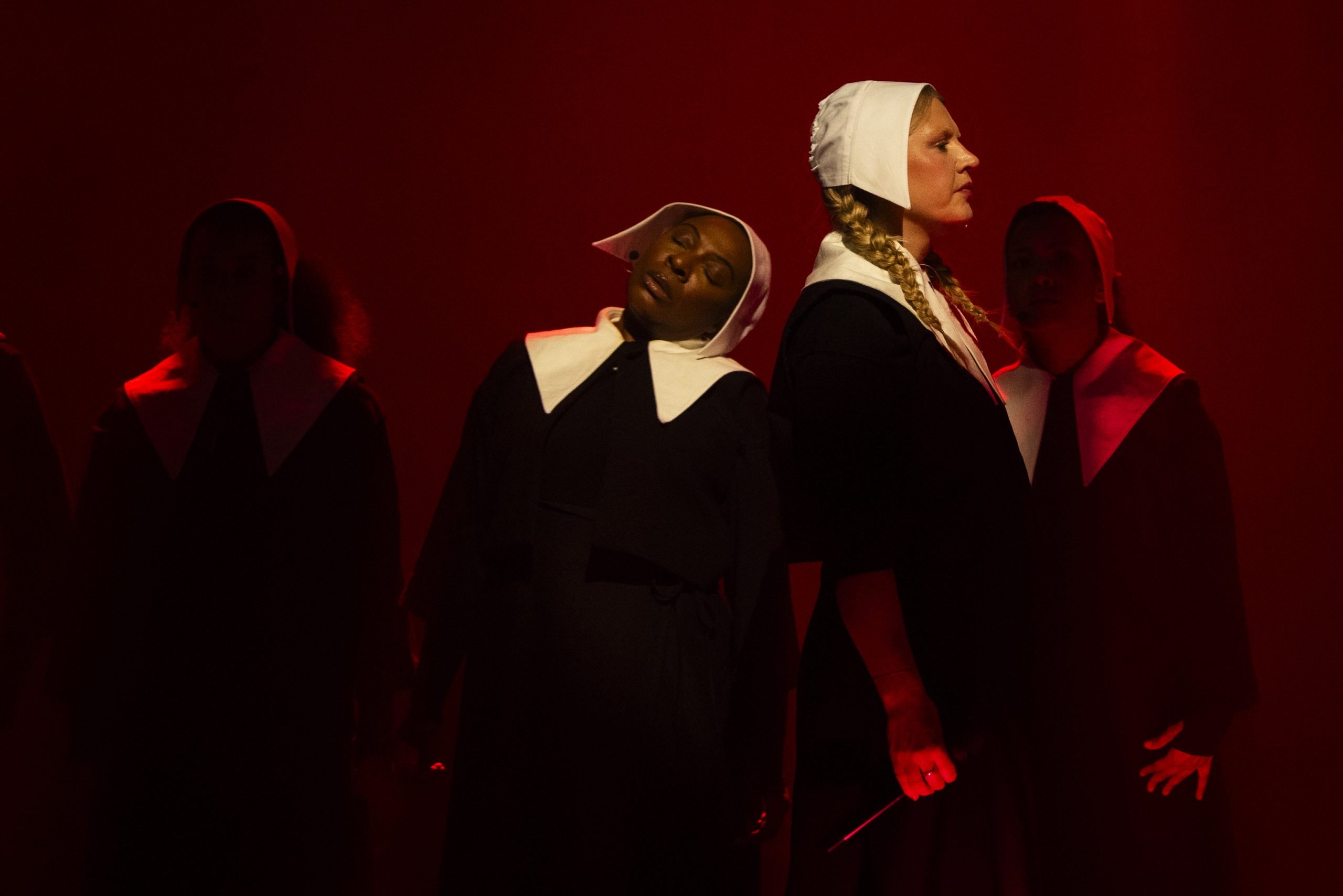 Self Esteem debuts new album 'A Complicated Woman' at London theatrical show - watch Self Esteem debuts new album 'A Complicated Woman' at London theatrical show - watch